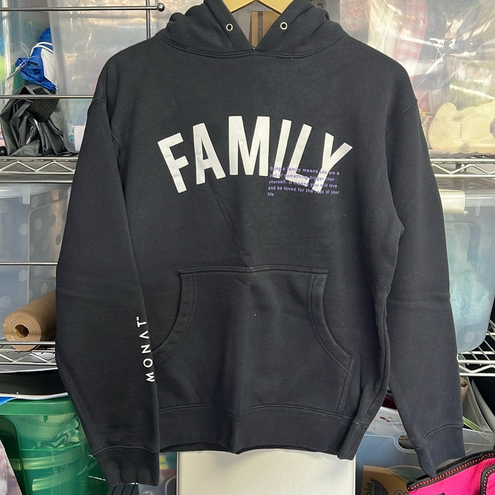 MONAT FAMILY hoodie XS